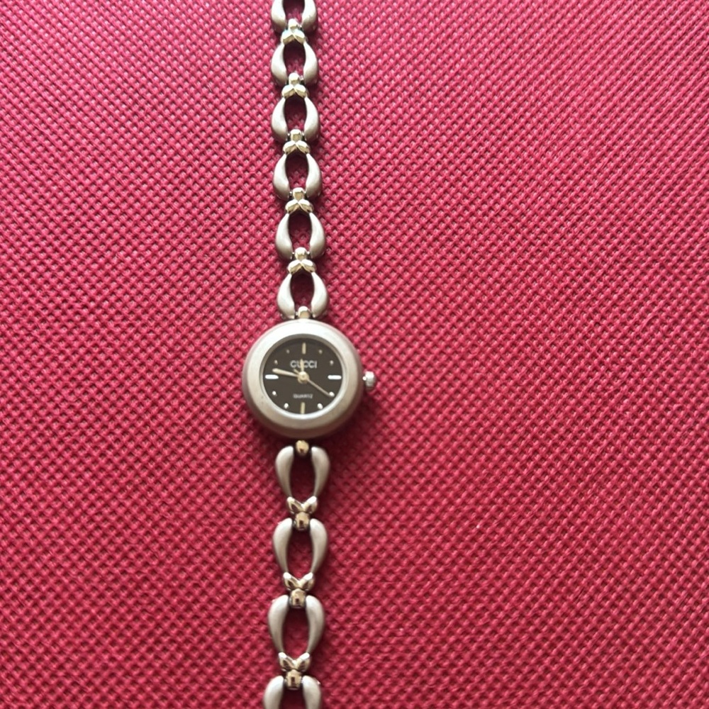VTG Gucci women watch